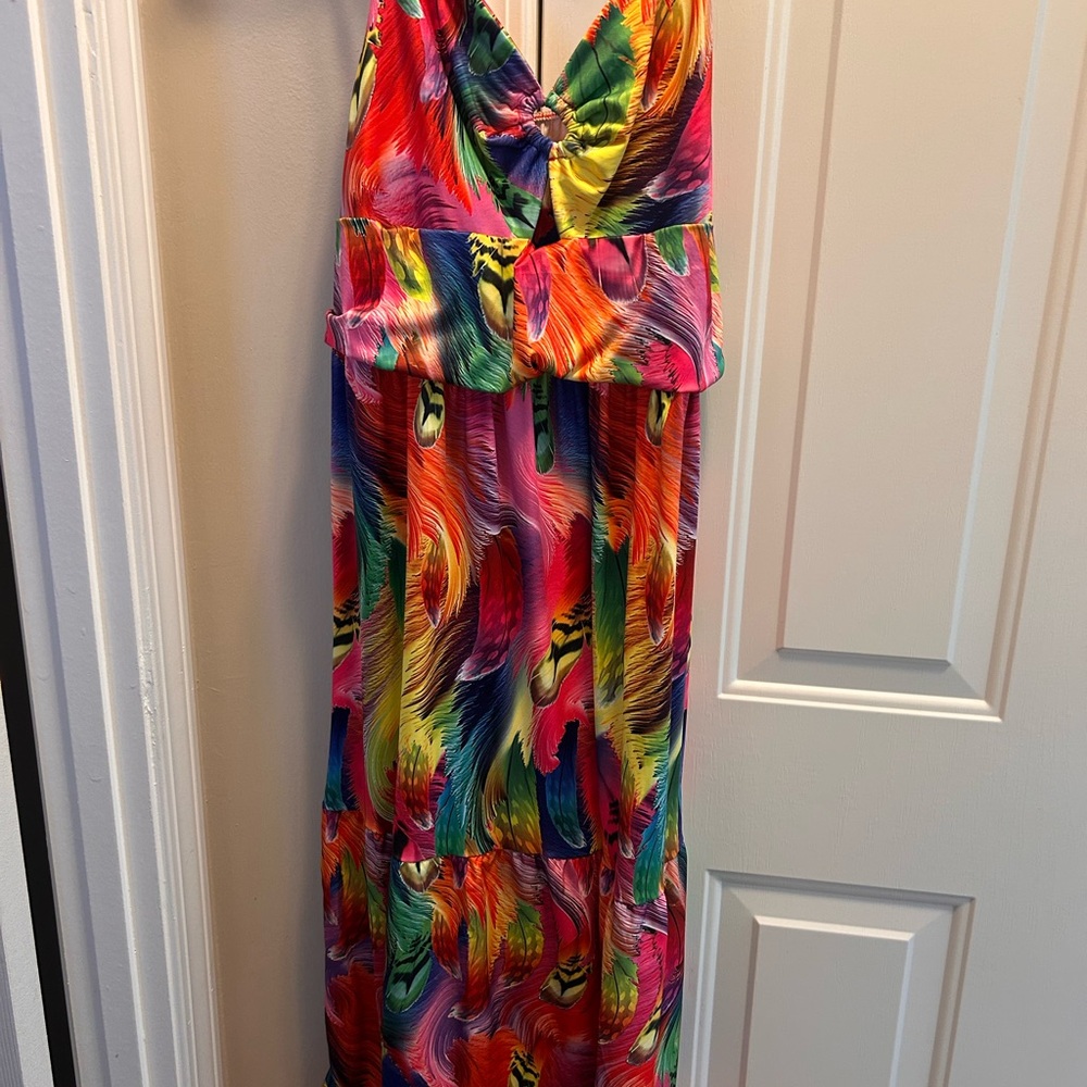 SHEIN Multicolor Feather Print Maxi Dress
